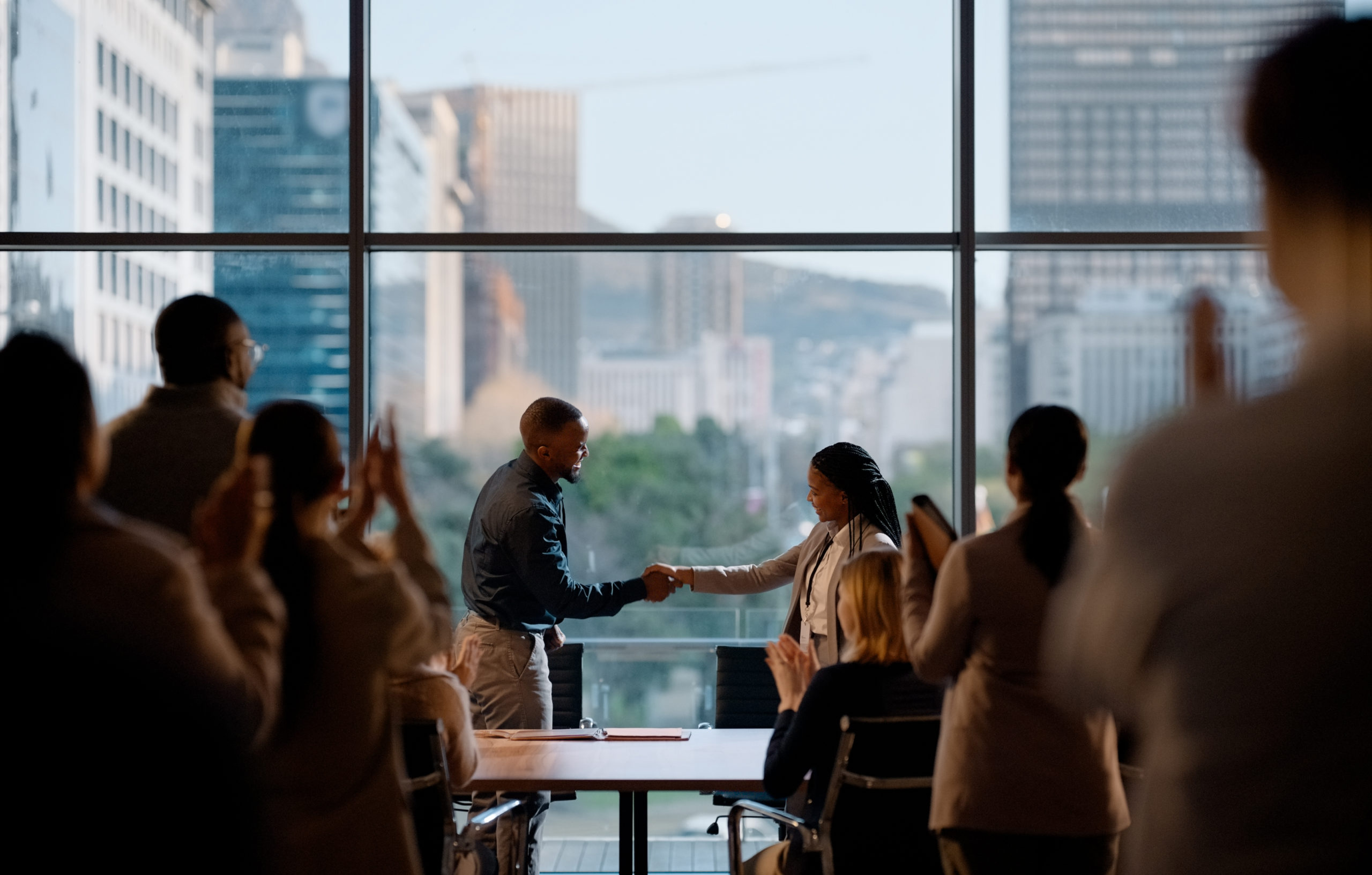 Incentive en entreprise : définition, avantages et réglementation en 2025